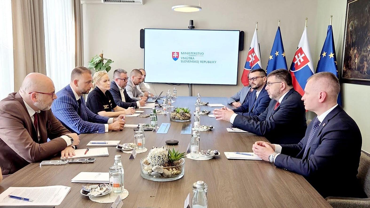 Rokovali sme s ministrom vnútra a s vedením Policajného zboru