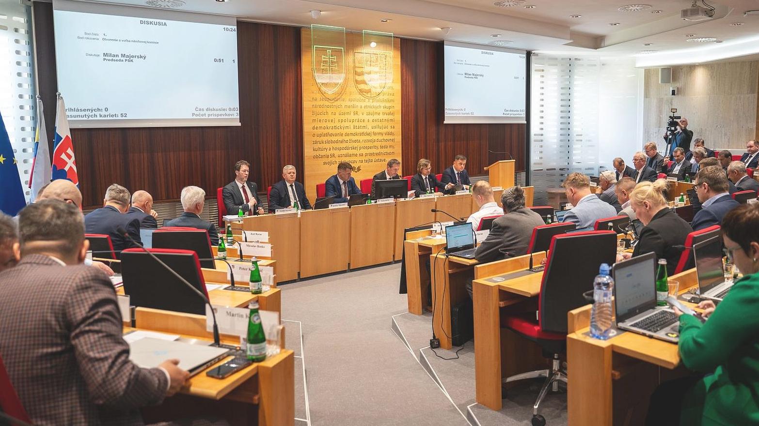 Krajskí poslanci podporili takmer 840 projektov za 1,95 mil. eur