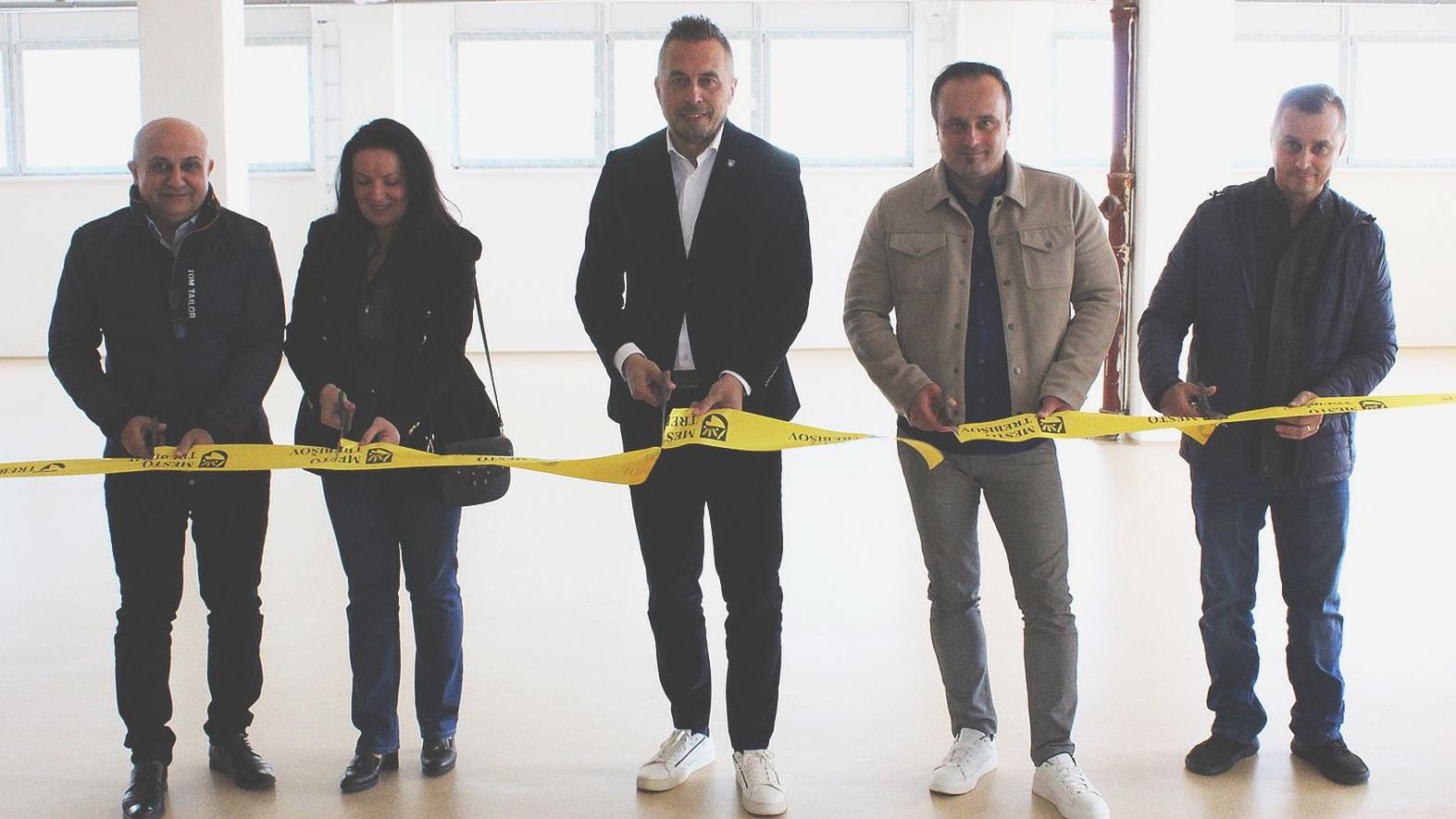 Žiaci ZŠ Ivana Krasku v Trebišove sa môžu tešiť z modernizovaných priestorov