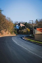 cesta_modra_1.jpg