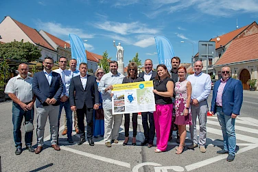 obchvat-modry-zupan-so-starostami-3.jpg
