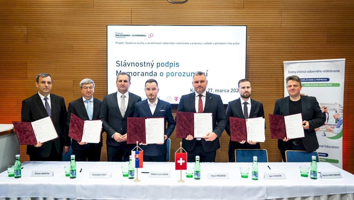 Nové partnerstvo zjednoduší prechod z odborného vzdelávania na vysoké školy