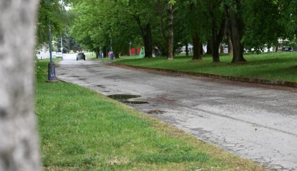 Úprava sídliska Centrum I v Dubnici nad Váhom prinesie vyššiu bezpečnosť žiakov základnej školy aj nové ihrisko