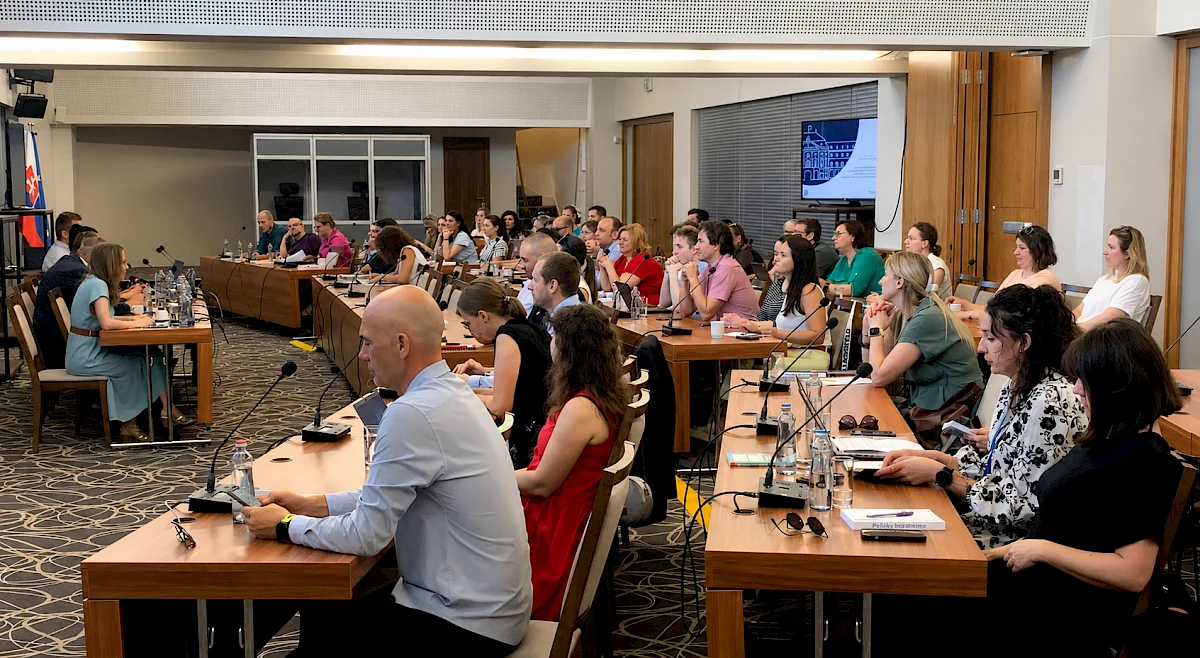 ÚSVRK predstavil nové analytické výstupy o rómskych komunitách a výsledky hodnotenia opatrení za roky 2022 – 2024