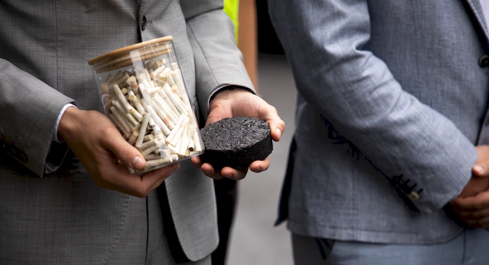 Na ceste v okrese Rimavská Sobota využije BBSK ekologickú asfaltovú zmes z recyklovaných cigaretových filtrov