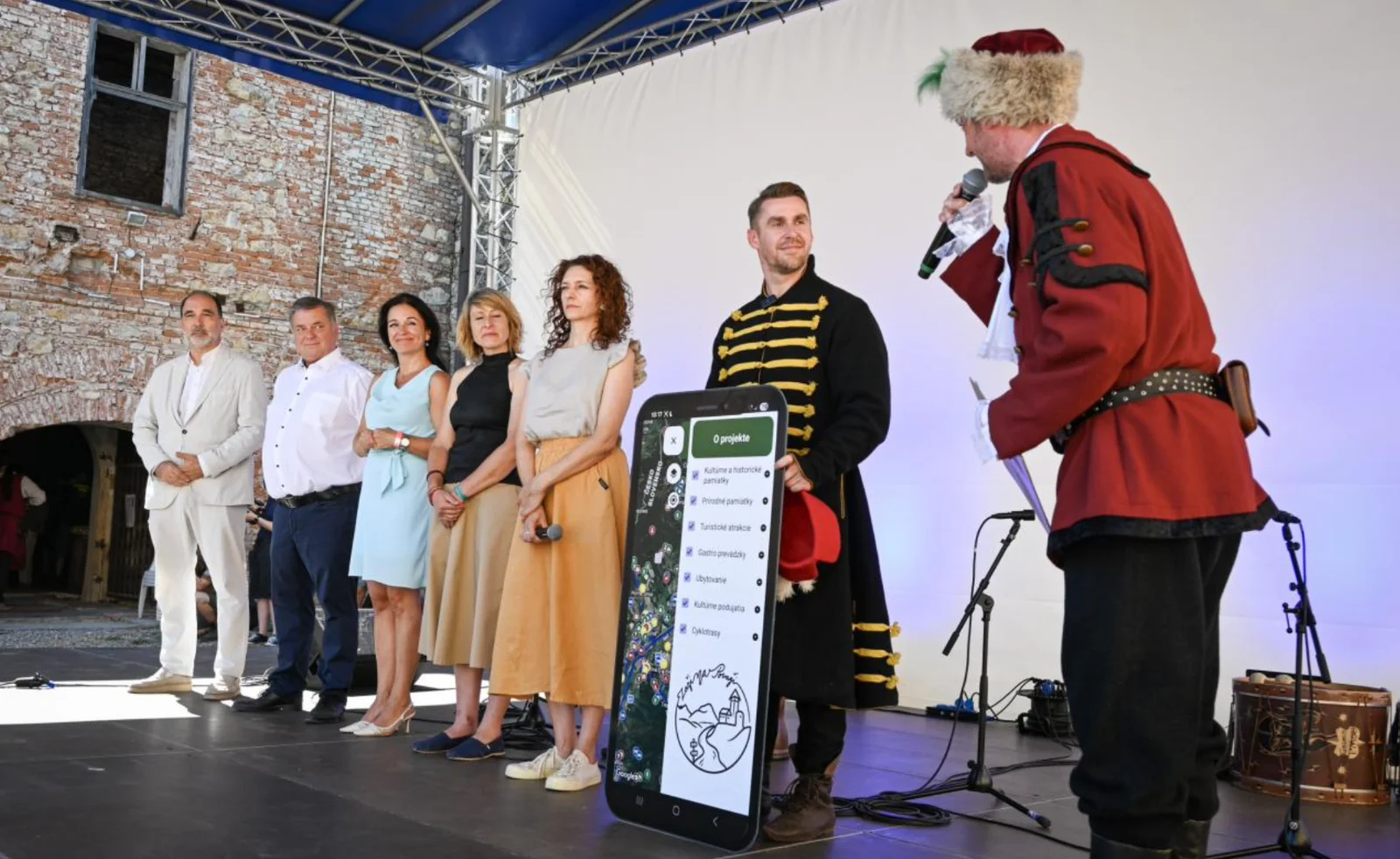 Snímky zdroj: mesto Dubnica nad Váhom