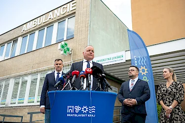 Bratislavský kraj má od dnešného dňa 24-hodinovú lekáreň