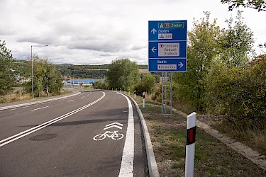 Nová cesta na banskobystrickú Pršiansku terasu je otvorená. Kraj a mesto vyriešili viac ako 30-ročný problém